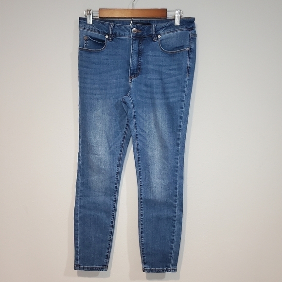 Tahari Chloe Fit Solution Skinny 28 - Picture 1 of 9